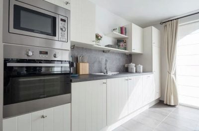 Modern-white-kitchen